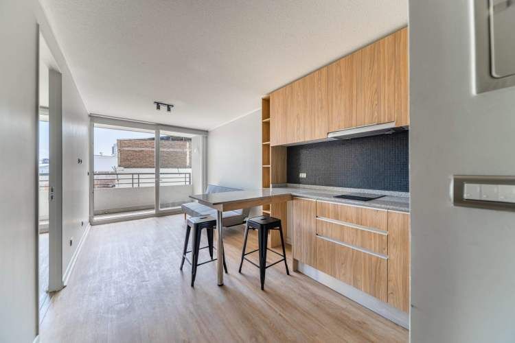 Edificio Cinco de Ab [3129-1]