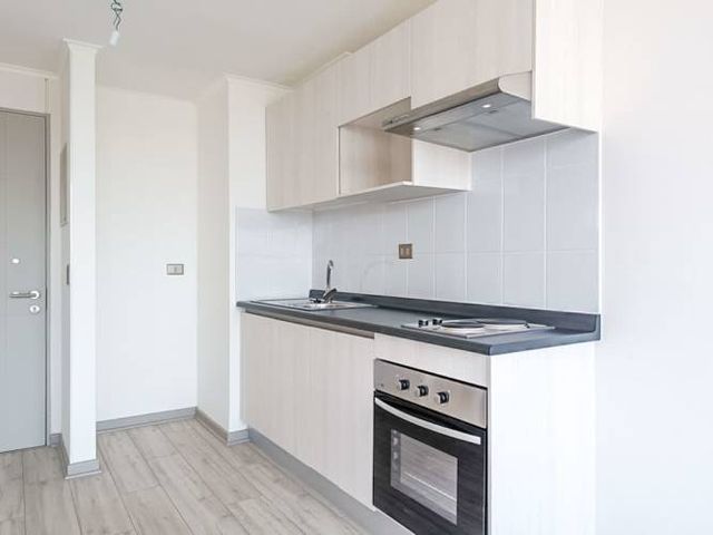 Lía Aguirre 384 [3001-1]