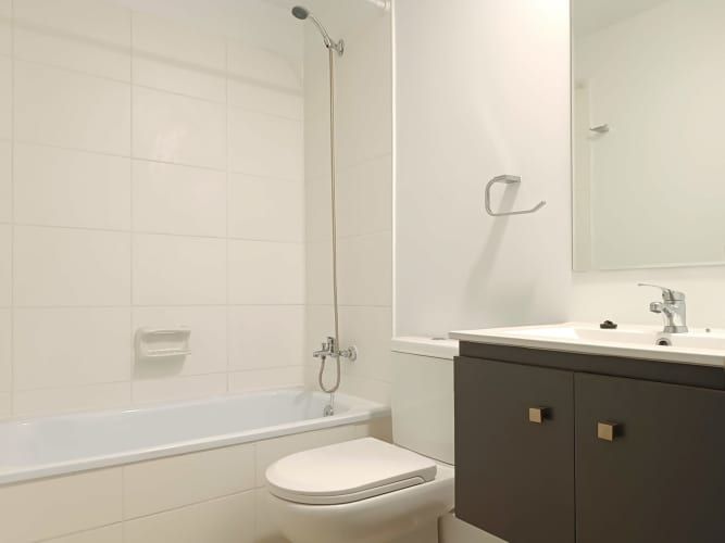 Av. Fermín Vivaceta  [2465-3]