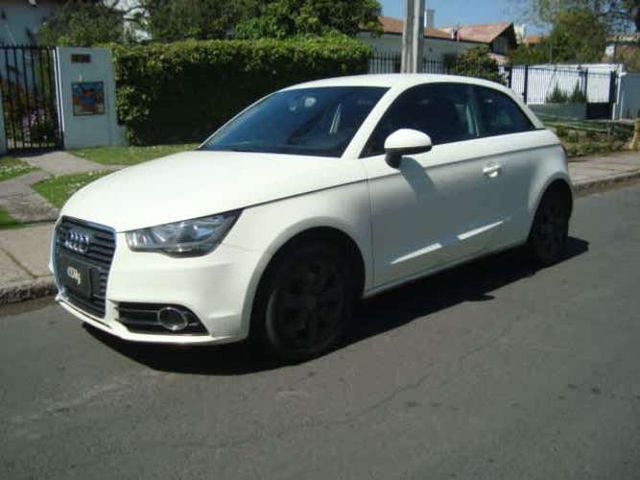 AUDI A1 TFSI 1.4 AT AÑO 2012 FULL EQUIPO