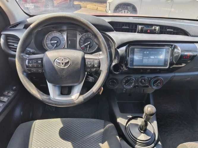 TOYOTA HILUX 2023