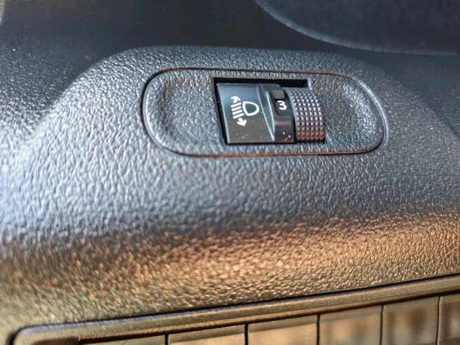 PEUGEOT PARTNER 2021