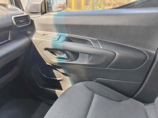 PEUGEOT PARTNER 2021