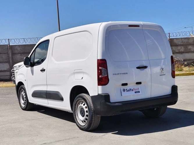 PEUGEOT PARTNER 2021