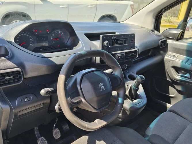 PEUGEOT PARTNER 2021