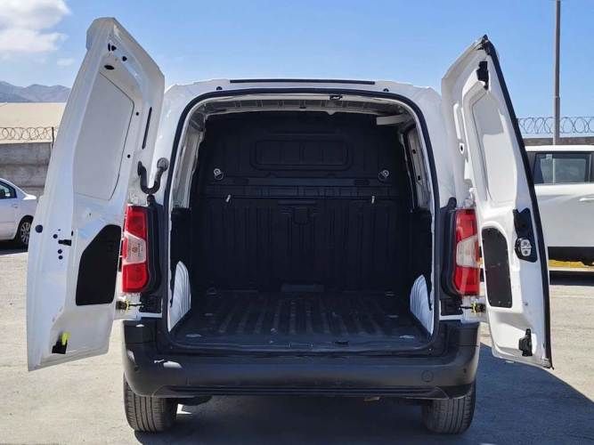 PEUGEOT PARTNER 2021