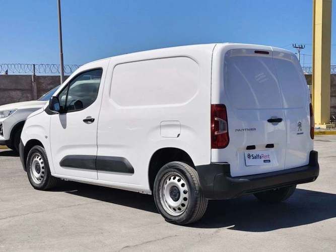 PEUGEOT PARTNER 2021