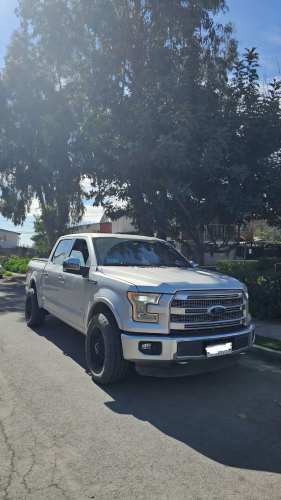 Se VENDE o PERMUTA por CAMIONETA de menor valor. Ford F-150 Platinum 2016, versión 4x4 Automática, motor 3.5L EcoBoost, en excelente estado.