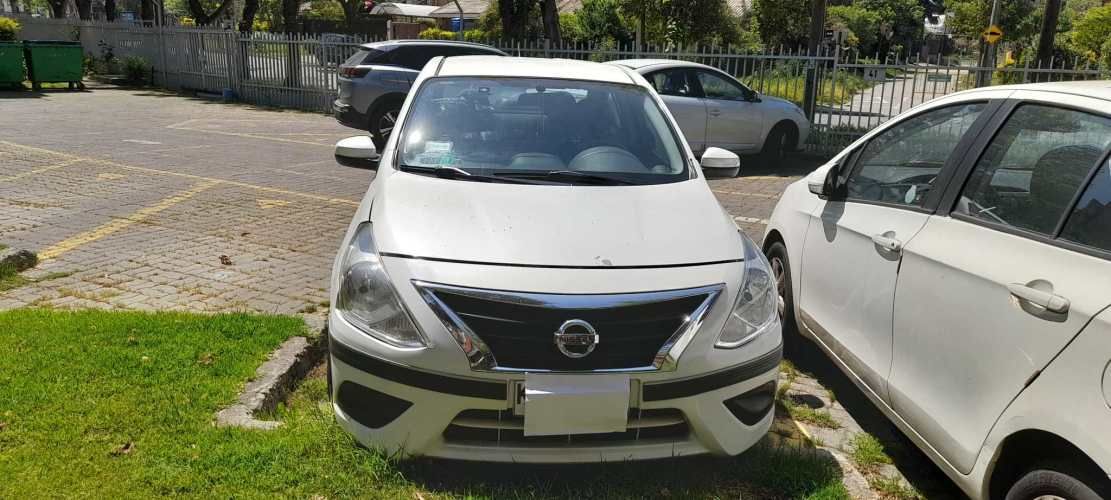 VENDO AUTO NISSAN VERSA 2019