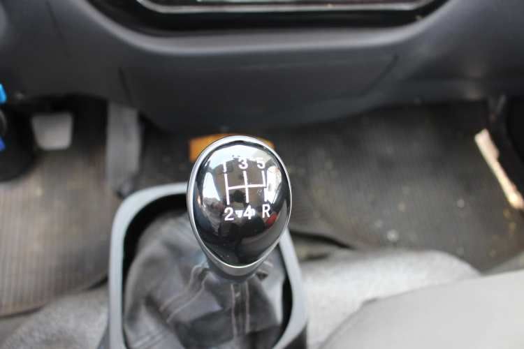 Camion Faw F-511 año 2023 PLANO BARANDAS FULL AC