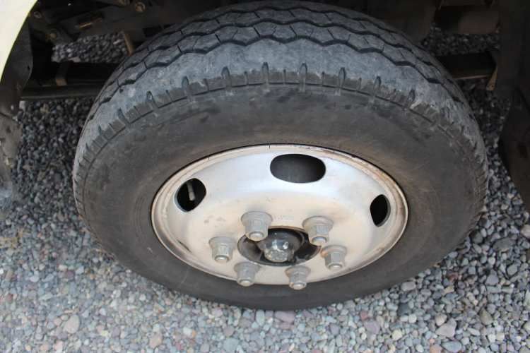 Camion Faw F-511 año 2023 PLANO BARANDAS FULL AC