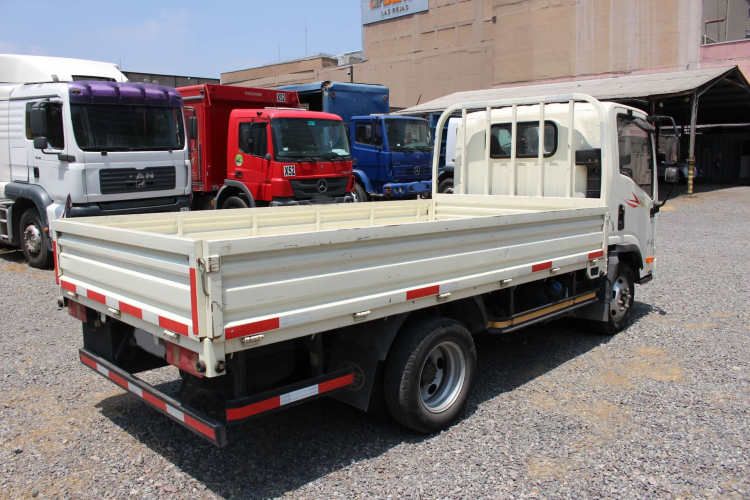 Camion Faw F-511 año 2023 PLANO BARANDAS FULL AC