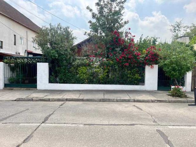 Casa en venta en Macul  (135922)