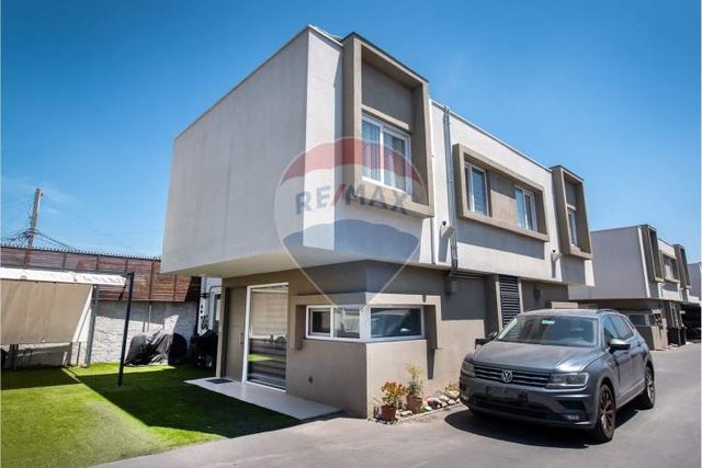Hermosa  casa 3d 2b  metro trinidad