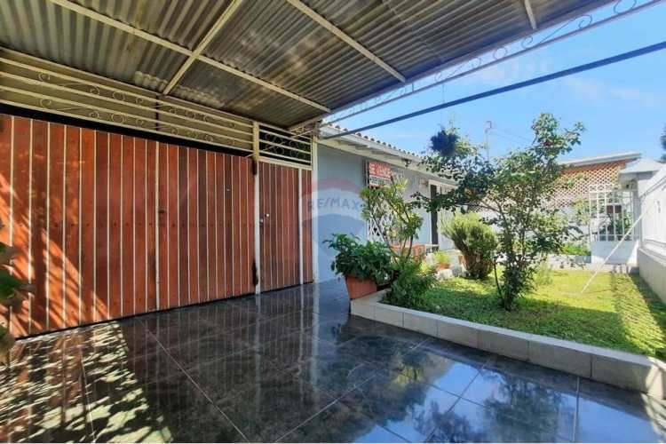 Casa regularizada 4dor/2baños