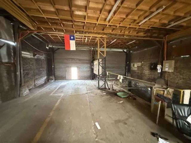 LOCAL COMERCIAL Conde de Manzo 926