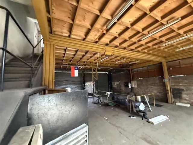 LOCAL COMERCIAL Conde de Manzo 926