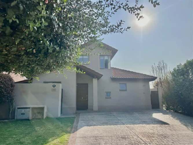 CASA remanso de chicureo