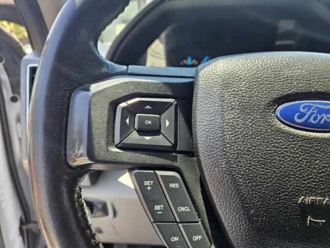 Ford F-150 Xlt 4x4 5.0 Aut 2017