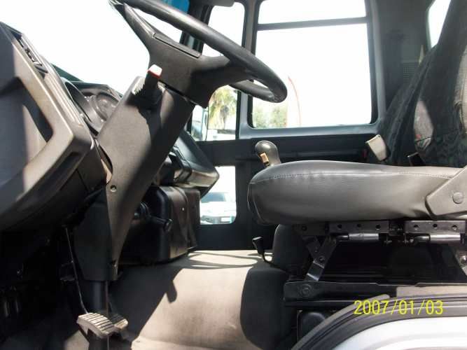 camion forg cargo 1317 año 2006