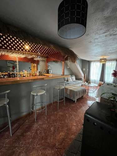 VENTA DE CASA CON DOS PISOS AMPLIADA