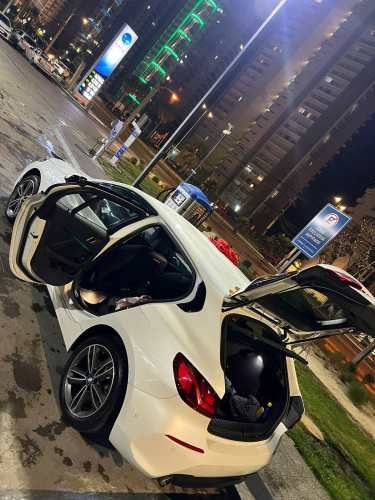 BMW 118i Año 2022 – Excelente estado (Viña del Mar).