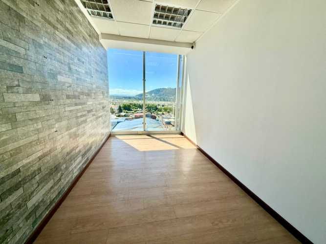 ARRIENDA OFICINA EN MODERNO EDIFICIO CENTRO TEMUCO