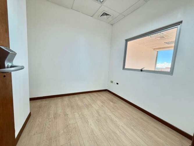 ARRIENDA OFICINA EN MODERNO EDIFICIO CENTRO TEMUCO