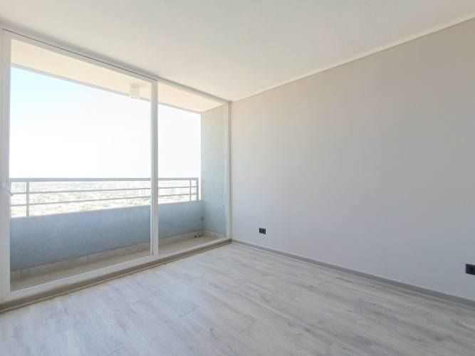 Av. Fermín Vivaceta  [2465-5]