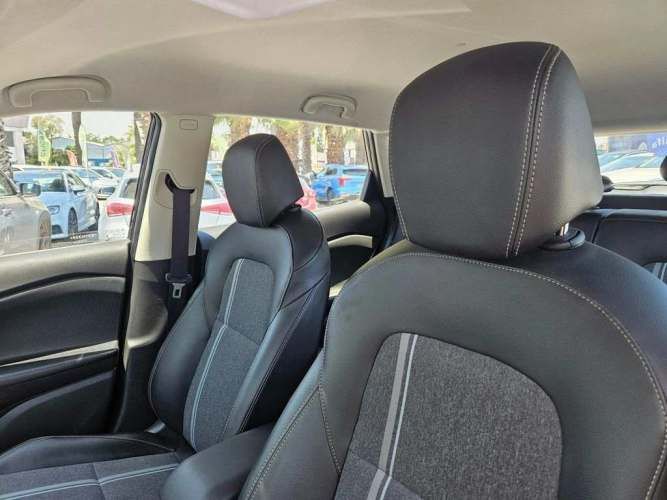 CHEVROLET TRACKER 2025