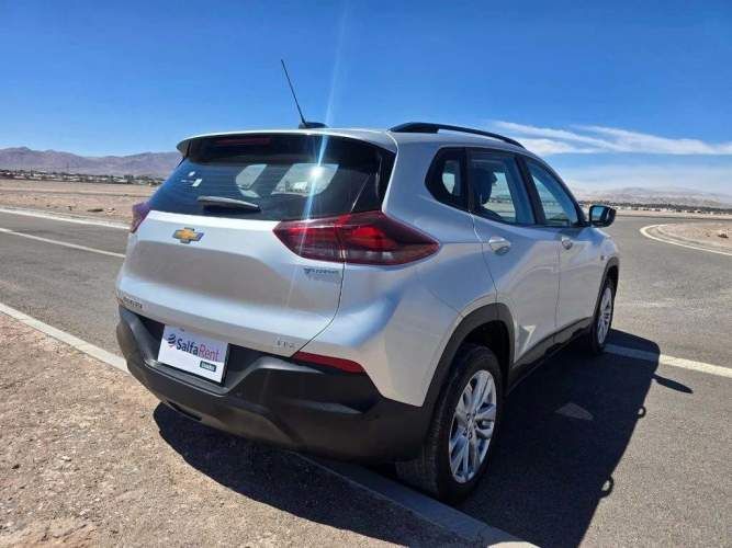 CHEVROLET TRACKER 2024