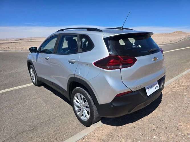 CHEVROLET TRACKER 2024