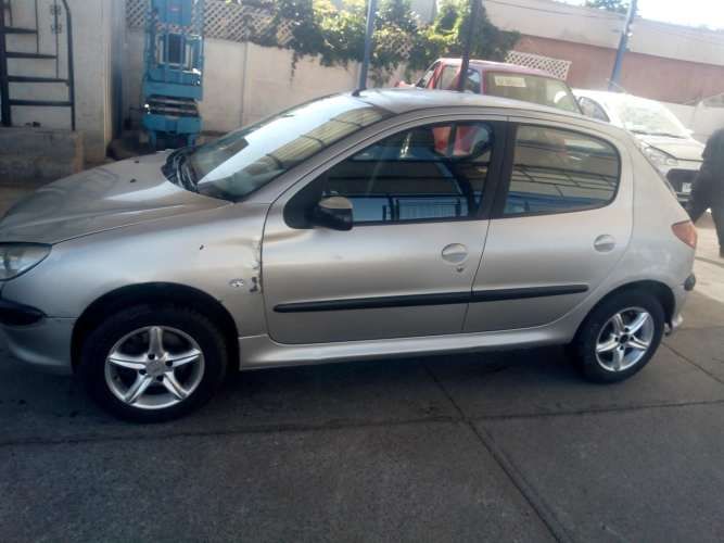 PEUGEOT 206 XR