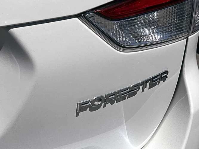 SUBARU FORESTER 2024