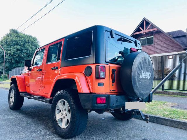 Se vende Jeep Wrangler Sahara Diesel