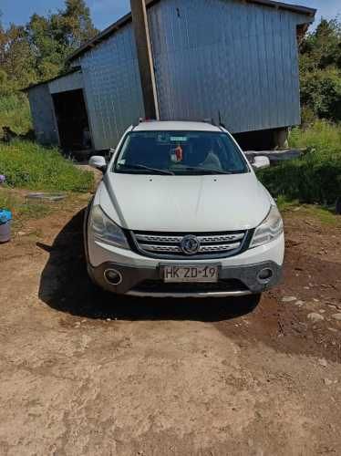 Dongfeng  H30 cross elegante 1.6 año 2016 por renovación
