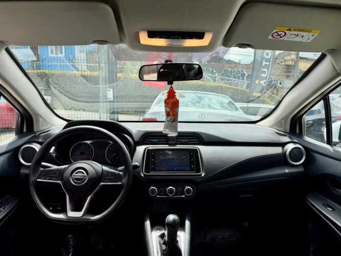 Nissan Versa año 2022