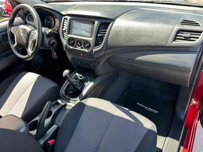 Mitsubishi L200 2022 New L-200 Work 2.4 Cr Wf Mec 4x2 Td E5 C/crucero