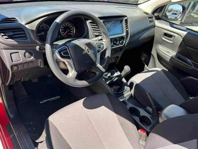 Mitsubishi L200 2022 New L-200 Work 2.4 Cr Wf Mec 4x2 Td E5 C/crucero