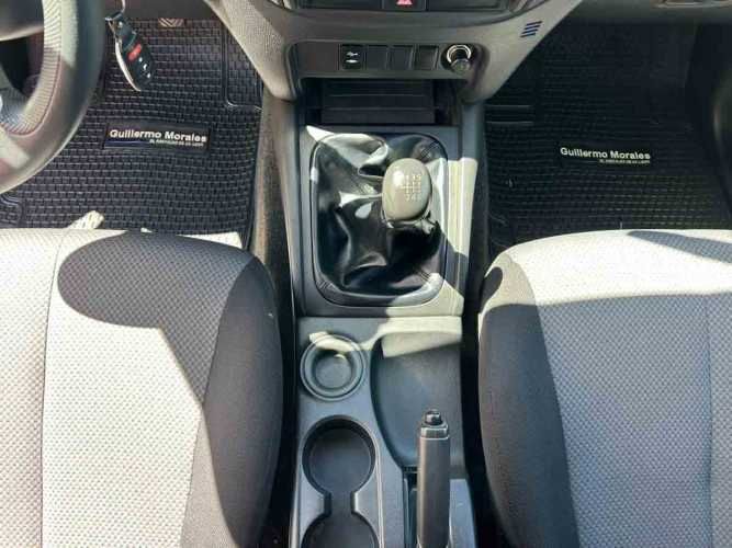 Mitsubishi L200 2022 New L-200 Work 2.4 Cr Wf Mec 4x2 Td E5 C/crucero