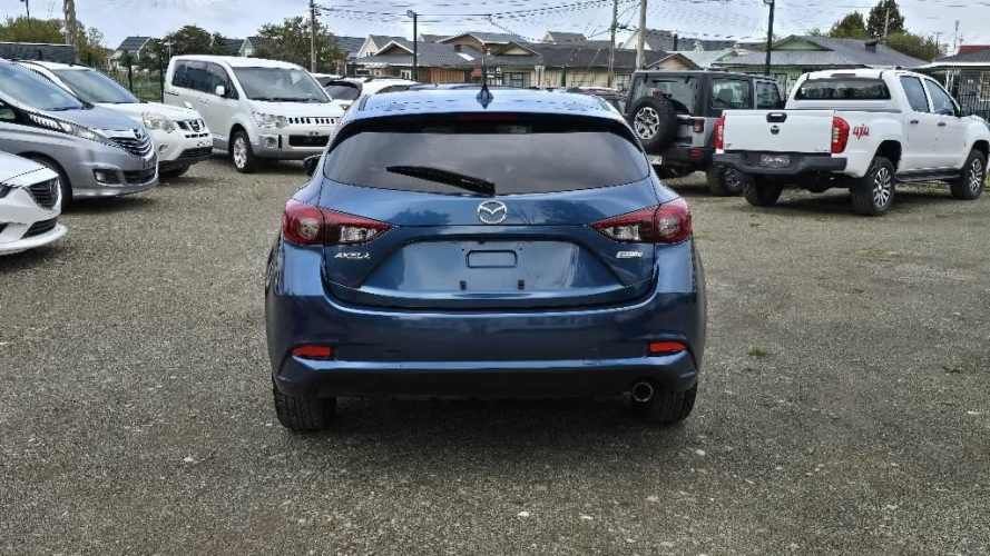 Mazda  axela
