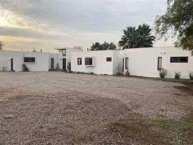 PARCELA Condominio por Av. Los Ingleses Chicureo