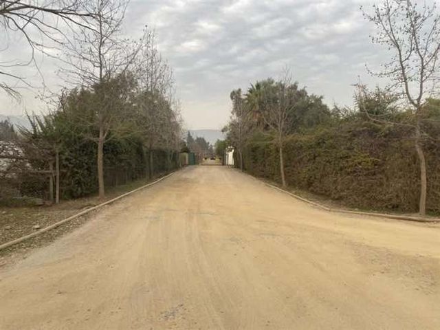 PARCELA Condominio por Av. Los Ingleses Chicureo