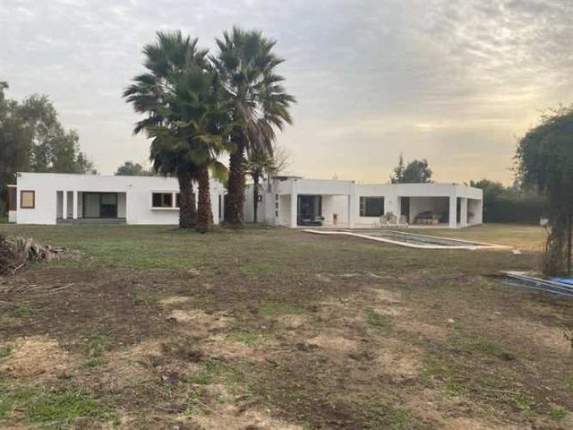 PARCELA Condominio por Av. Los Ingleses Chicureo