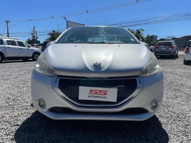 PEUGEOT 208  ALLURE HDI 1.4 2014