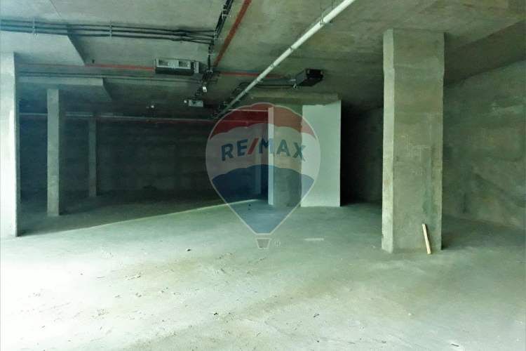 Local comercial planta libre