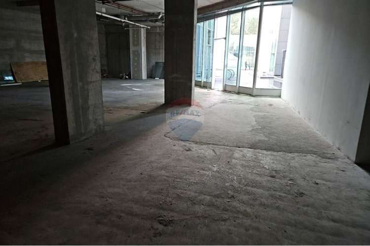 Local comercial planta libre