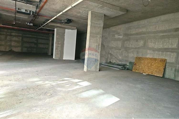 Local comercial planta libre