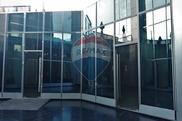 Local comercial planta libre