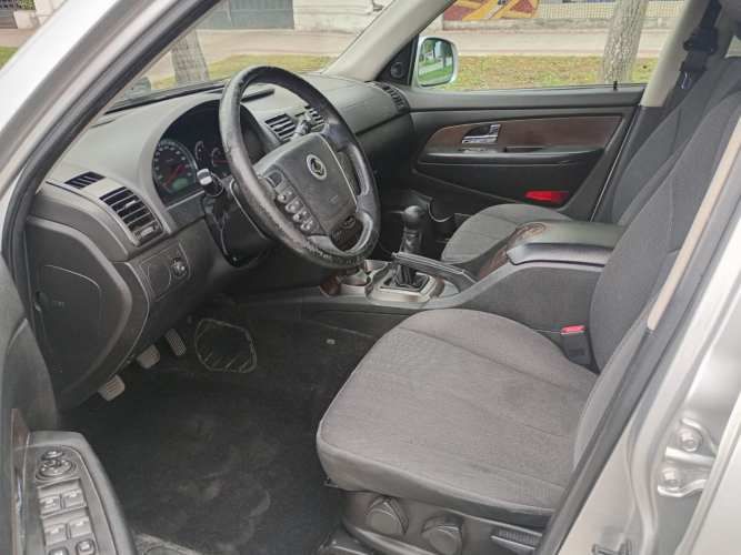 SSANGYONG REXTON 4X2 MT  2.2 2015